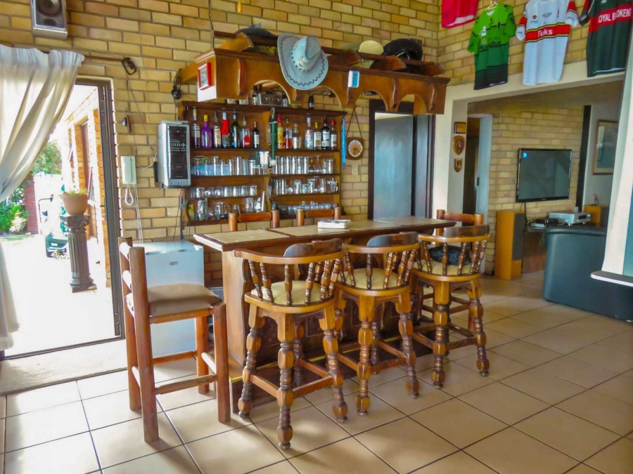 5 Bedroom Property for Sale in Amsterdamhoek Eastern Cape
